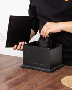 Hot New Design Natural Wooden Pet <strong>Cat</strong> <strong>Urn</strong> High Quality Handmade Bamboo Cremation <strong>Urn</strong> for Ashes Beautiful and Elegant - Product Image 5