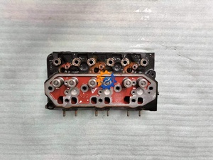 Piezas de Motor C6.4 C6.6 C7.1, Cabeza de Cilindro para Excavadora E320D - Product Image 2