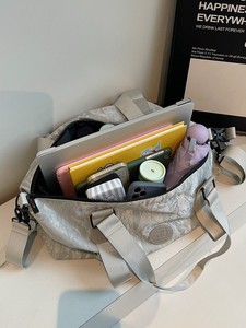 Custom Simple Fashion Gym Bag Eco Stiff Nylon Zipper Water-Resistant Lightweight Unisex Travel Bag for Weekend Outdoor Use - Product Image 6