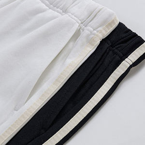 2025 Sweat à capuche en coton éponge de marque à la mode et pantalons longs-printemps-automne décontracté, couleur bloquant à deux rayures - Product Image 3