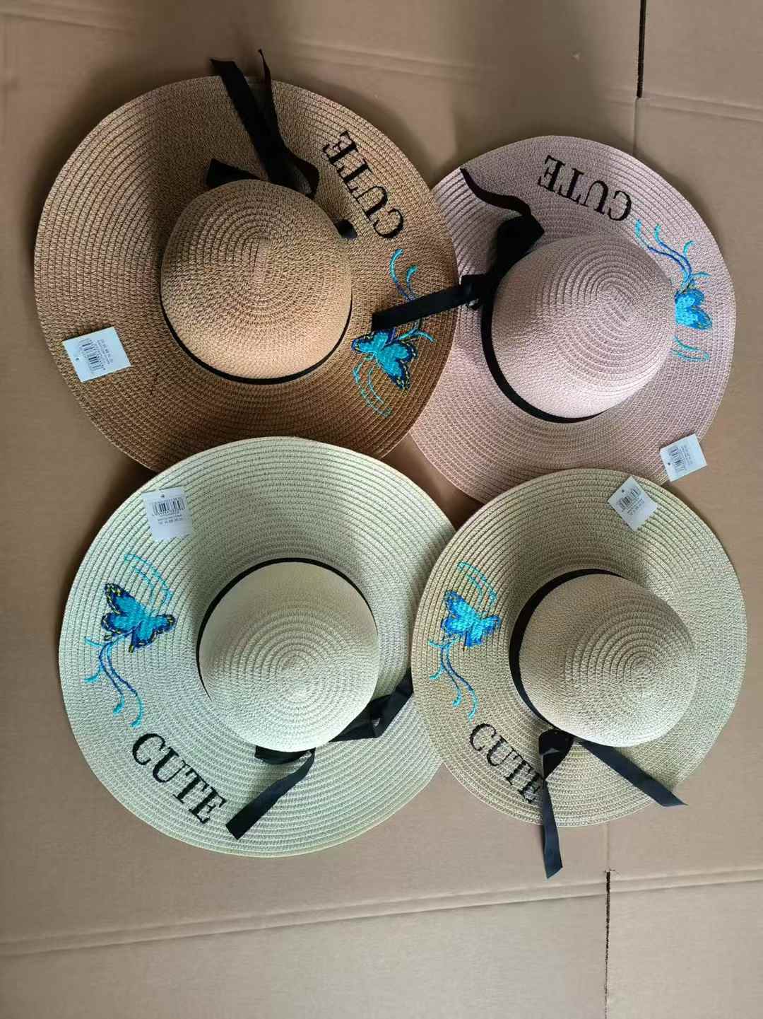 แผ่นดิสก์พร้อมลายปักผีเสื้อ