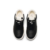 Sneakers en cuir bicolores pour femmes, noir et blanc, chaussures basses décontractées pour le skate