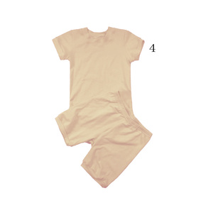 Conjunto de 2 piezas de camiseta y pantalones cortos elásticos de algodón beige para niños y niñas, estilo motero, para niños - Product Image 5