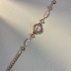 Reloj de Pulsera de Lujo Ligero Estilo Francés con Mariposa, Cierre de Langosta y Letras de Cristal para Mujer - Product Image 3