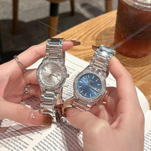 2025 nouvelle montre en acier inoxydable pour femme avec cadran en strass et calendrier élégant - Product Image 6