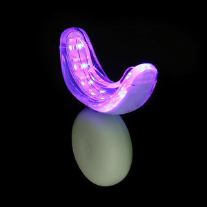 Kit Sbiancante per Denti <span class=keywords><strong>a</strong></span> LED Approvato dai Dentisti, Gel con Luce Blu e Rossa, Acceleratore con Gel al Perossido, Risultati Rapidi in 7 Giorni - Product Image 3