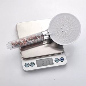 Buse de douche à réglage de l'eau à haute pression à la cinquième vitesse Utilisation transfrontalière de la salle de bain adoucit l'eau dure avec des ions négatifs - Product Image 3