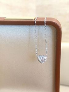 Xinfly PT950 Heart Shape 0.50ct Lab Grown Diamond Halo Wedding Pendant <b>Necklace</b> - Product Image 4