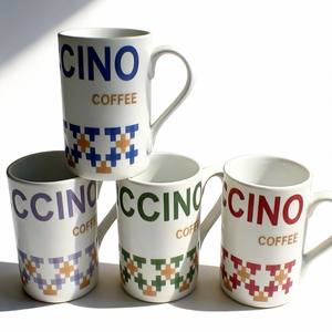 HARVIT Tasses à café et mugs à latte en porcelaine fine, style contemporain, avec lettres Scrabble Cino, Shandong - Product Image 1