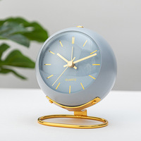 Décor à la maison INS créatif Vintage silencieux pointeur horloge de bureau chambre décoration horloge numérique chevet style de mode