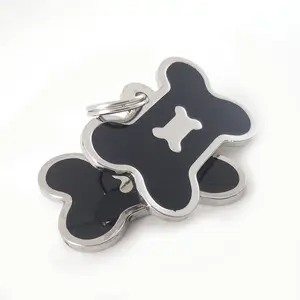Hot Sale geprägte Knochen Metall Silber Hund ID Tags, schwarze Emaille Haustiere Halsband Namensschilder