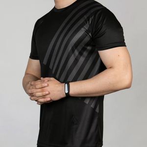 เสื้อยืดซับลิเมชั่นผู้ชายใส่สบาย ผลิตจากผ้าโพลีเอสเตอร์ระบายอากาศได้ดี เหมาะสำหรับชุดกีฬาและเสื้อผ้าส่งเสริมการขาย - Product Image 4