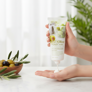 Corée K-Beauty 3W Clinic 3W Crème hydratante pour les mains Olive Nutrition Nourrissante Infusée au Beurre de Karité Collagène 100ml - Product Image 2
