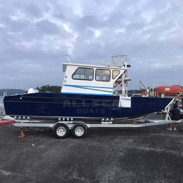 Tahan Lama dan Tidak Dapat Tenggelam Kualitas Tinggi 7.9M Kapal Aluminium Lepas Pantai Yang Dilas dengan Baik Dalam Satu Kontainer