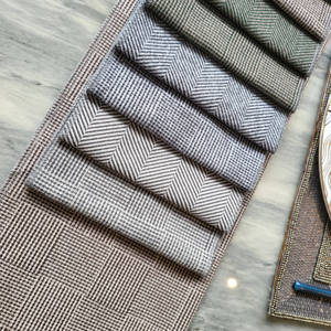 Cortinas Modernas Boutique con Diseño Geométrico Minimalista, Muestra de Cortinas y Cenefas Modernas - Product Image 2