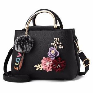 Fabricants en gros de sacs pour femmes de haute qualité, sacs à main tendance pour femmes avec fleurs - Product Image 1