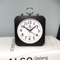 Réveil de bureau numérique moderne et luxueux à mouvement silencieux, design géométrique, style créatif et original, sortie d'usine