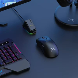 Delux Chuột chơi game không dây Chuyên nghiệp M900 Chuột chơi game công thái học nhẹ 26000dpi cảm biến Paw3395 với đế sạc nam châm RGB - Product Image 6