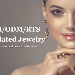 Jxx Direct Supply Dubaï Nouvelle Arrivée Boucles d'oreilles clous en laiton plaqué or 24 carats style classique avec zircon pour femmes Vente en gros - Product Image 6