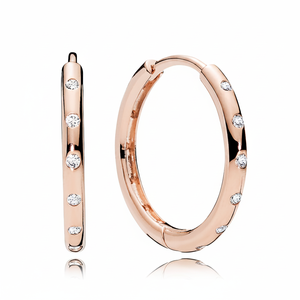 Pendiente de aro de diamante redondo, 0,20 TCW, en oro rosa - Product Image 2