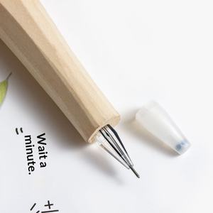 Stylo en bois sculpté à l'encre gel, motifs animaux (Girafe, Loup, Lion, Perroquet, Cheval) et plantes, fait main, mignon et original - Product Image 3