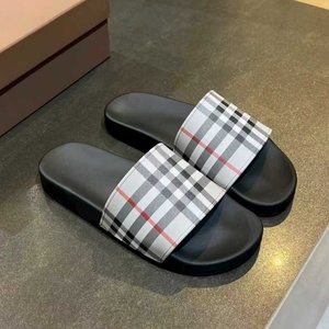 Sandales de plage noires de luxe en cuir véritable de haute qualité pour hommes et femmes, pantoufles décontractées d'extérieur, vente en gros directe usine - Product Image 2