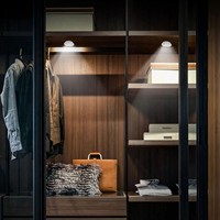 Lampe LED sans fil sous l'armoire, télécommande, intensité réglable, lumière de nuit pour armoire, chambre à coucher, cuisine, lampe à piles