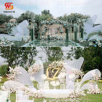 Arche de scène d'événement intérieur de grande taille, lisse, avec éclairage LED, filet de laine, pétales, support de toile de fond pour mariage