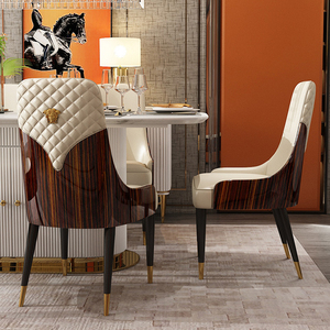 Chaise de chambre à coucher de style moderne rembourrée noire avec pieds en bois - Product Image 6