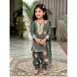 Ensemble Salwar Kameez brodé pour filles, tenue florale pakistanaise indienne avec dupatta, coupe classique, pour fêtes et mariages - Product Image 1