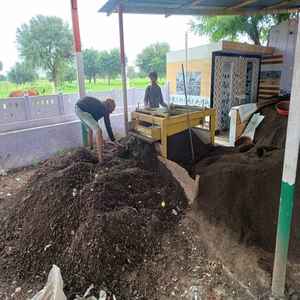 Mejor Fabricante Indio de Fertilizante Orgánico de Compost de Vermicompost - Alta Calidad, Calidad de Exportación, Calidad Fresca, Buen Precio - Product Image 3