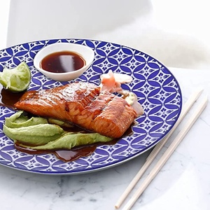 Assiette en porcelaine écologique au design classique, personnalisée sous glaçure, pour les fêtes - Product Image 3