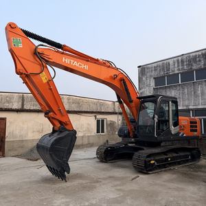 Excavatrice sur chenilles hydraulique Hitachi ZX240 d'origine japonaise de 24 tonnes, modèle 2022, occasion, avec moteur, pompe, boîte de vitesses et groupe motopropulseur. - Product Image 1