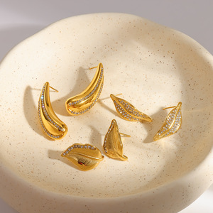 Pendientes de hoja dorada con pedrería para mujer, joyería de fiesta, accesorios de moda - Product Image 2
