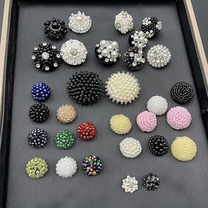 Fabricantes al por mayor, bolso de cuentas clavado a mano, botones de cristal perlado, botón de perla, ropa, suéter D Iy, accesorios - Product Image 1
