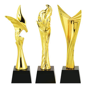 Trofeos Fabricante Venta al por mayor Sublimación Corona Resina Deportes Trofeo Parte - Product Image 3