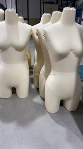 Manichino Femminile di Alta Qualità per Sarti - Modello in Gomma Adatto per il Design di Abiti e la Cucito - Product Image 5