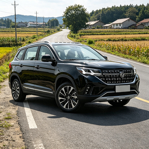 Versione Export Dongfeng T5 ICE SUV con Interni Spaziosi e Interasse di 2720mm per Uso Familiare e Aziendale - Product Image 1