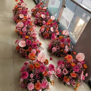 Bola de Flores Artificiales Realistas en Rosa Intenso y Naranja, Centros de Mesa Florales de Seda para Decoración de Mesa en Bodas y Ceremonias de Graduación - Product Image 1