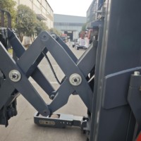 Chariot élévateur à ciseaux électrique pour rayonnages à double profondeur, hauteur de levage 10160 mm, compatible avec les palettes Euro, US et asiatiques