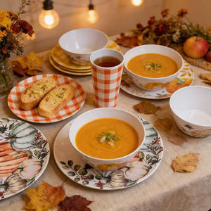 Gobelet en mélamine à carreaux rouges vifs de 500 ml (17 oz) style rétro pour café et boissons glacées - Product Image 5