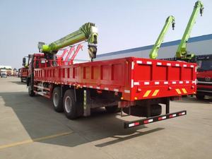 Grúa Montada en Camión Sinotruk Howo Nueva, Diésel, Manual, de Ocho Ruedas Traseras, 25 Toneladas, con Pluma de 5 Secciones - Product Image 4