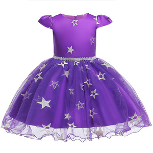 Costume de sorcière pour filles, robe à imprimé étoiles violettes avec chapeau, tenue de cosplay d'Halloween, 5-7 ans - Product Image 4