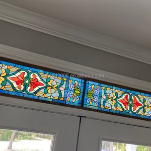 Magnifique panneau de fenêtre en verre Tiffany artisanal à motifs carrés et floraux, en verre taillé et coloré, à suspendre pour la décoration intérieure - Product Image 6