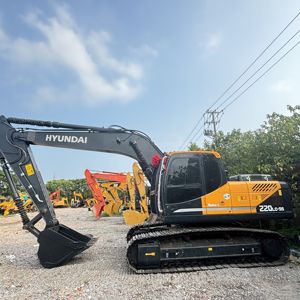 Escavatore Usato Originale Hyundai 220LC-9s di Alta Qualità a Prezzo Conveniente, 22 Tonnellate, Idraulico Cingolato per Costruzioni, Disponibile - Product Image 2
