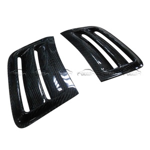 ช่องระบายอากาศด้านข้างกันชนหน้าคาร์บอน สำหรับรถยนต์เมอร์เซเดส-เบนซ์ ซีคลาส W204 C63 ปี 2007-2011 - Product Image 6