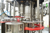 Ligne de production automatique de machine d'embouteillage de remplissage de bouteilles PET de 330ml 500ml de boissons gazeuses de cola et de soda Machine de fabrication CSD