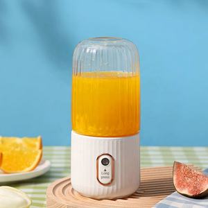 Frullatore Portatile per Esterni Mini Estrattore di Succo USB Ricaricabile per <span class=keywords><strong>Frutta</strong></span> e Smoothie - Product Image 1