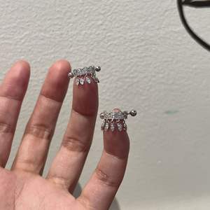 Pendientes Colgantes de Plata de Ley S925, Diseño Exquisito de Borla con Forma de Gota de Agua, Estilo Nicho de Alta Gama, Cierre de Rosca, Aspecto Dulce - Product Image 3