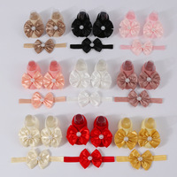 Ensemble chaussettes antidérapantes et bandeau tricotés respirants pour nouveau-né, couleur unie, avec nœud perlé – Les meilleures chaussettes